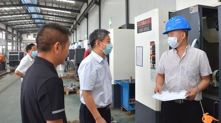 嚴華在邵陽經濟技術開發區企業開展&ldquo;送政策、解難題、優服務&rdquo;行動