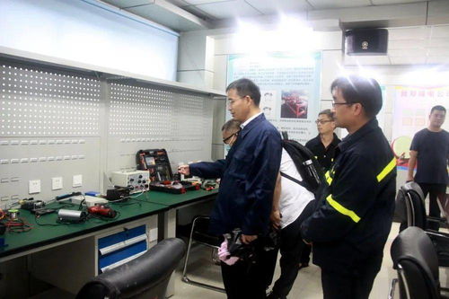 河南省煤炭行業(yè)創(chuàng)新工作室聯(lián)盟協(xié)同攻關(guān)暨大工匠巡回技術(shù)交流活動(dòng)在鄭煤集團(tuán)啟動(dòng)